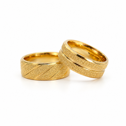 Double couple set (two rings) made of stainless steel in gold color with a matte sand pattern