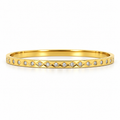 Stainless steel bracelet with a diamond pattern and zircon.