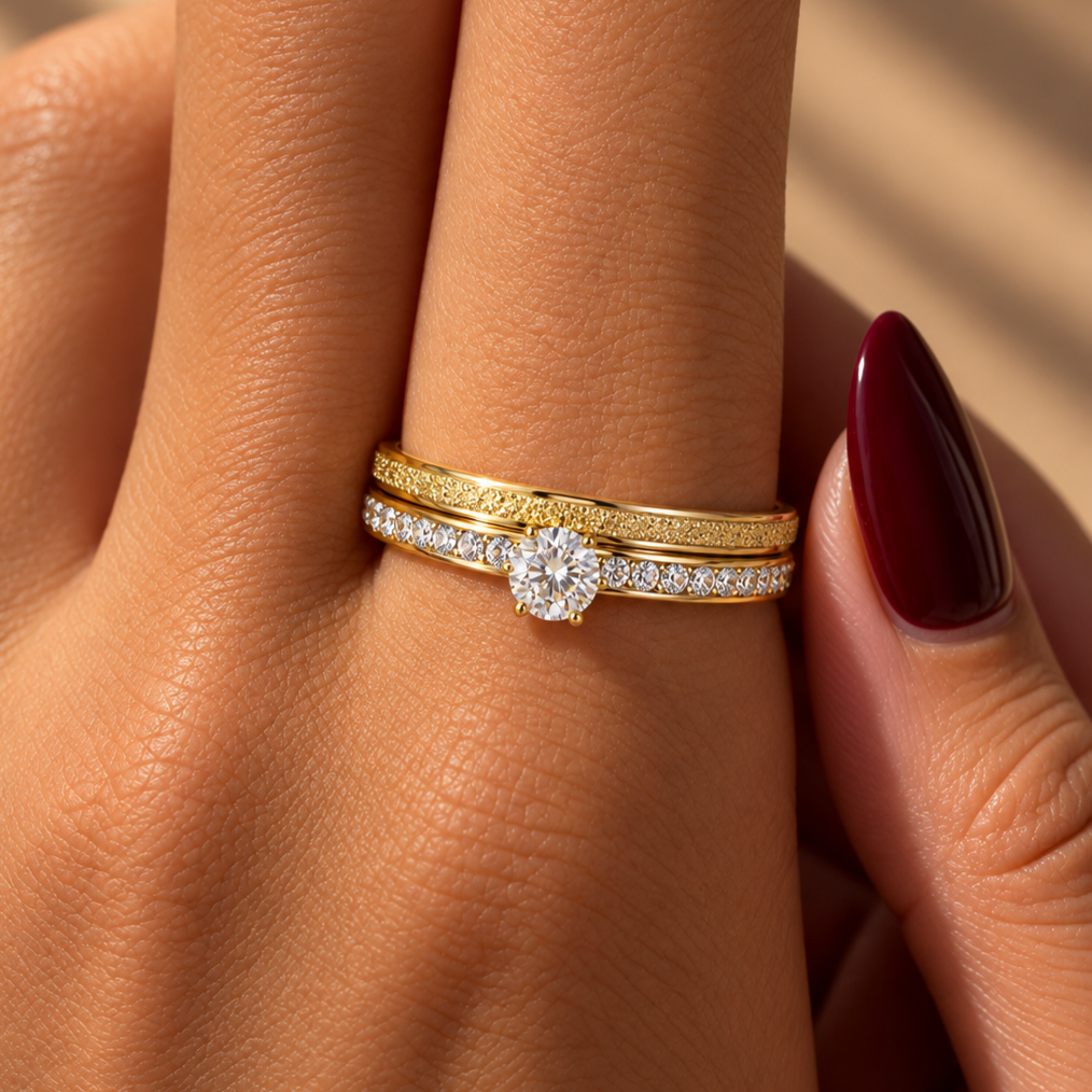 Double stainless steel ring set featuring a round stone and a sandblasted finish.