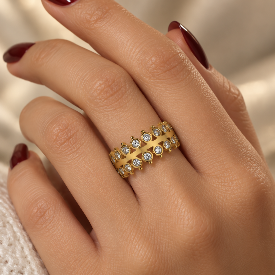 Open stainless steel ring with two rows of crown zircon