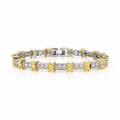 Two-tone stainless steel bracelet featuring a "Hugs & Kisses" design and set with zirconia.