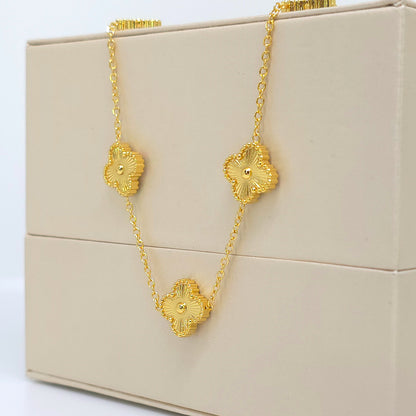 Clover gold engraved necklace – stainless steel